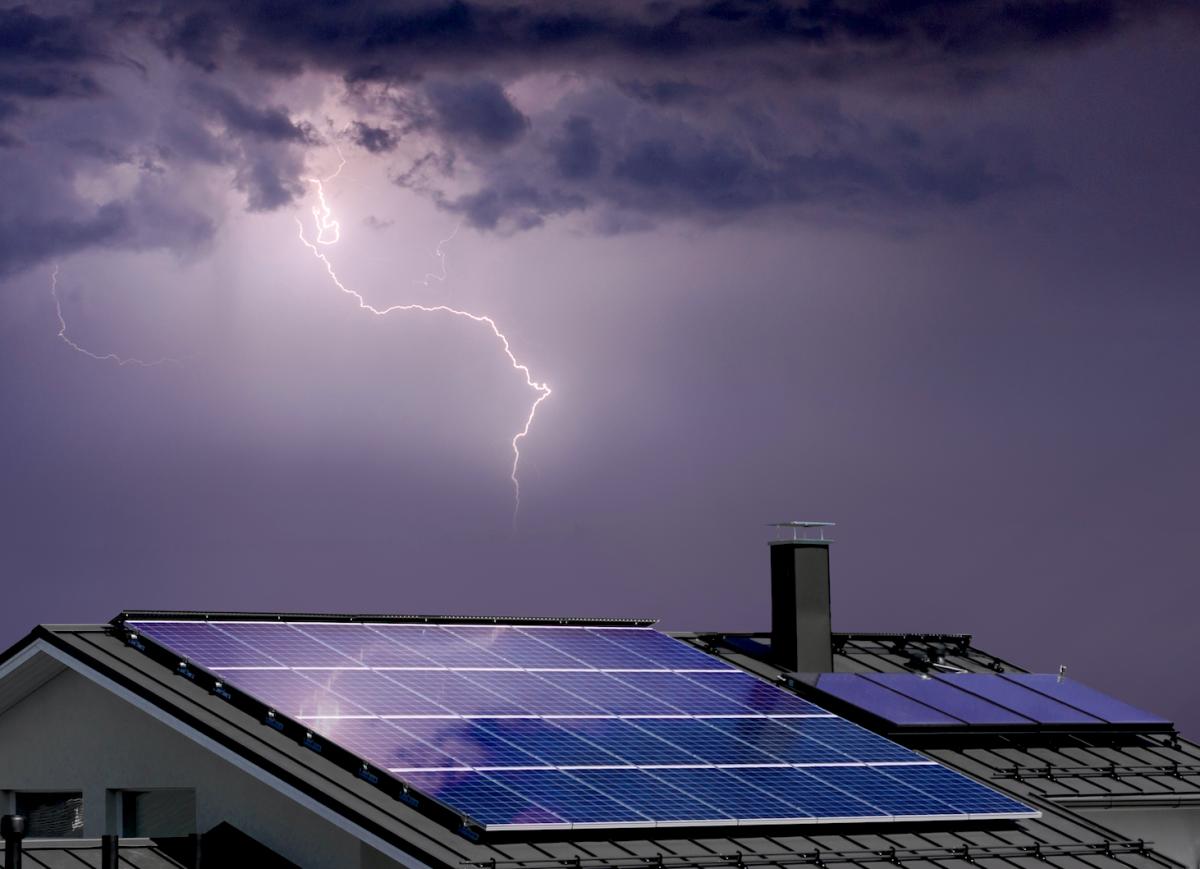 Největší mýty o fotovoltaice: Vyplatí se a opravdu se jedná o zelenou energii?